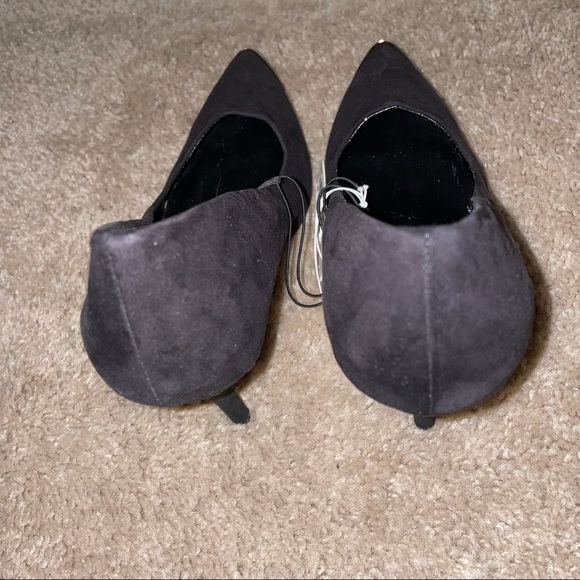 Charming Charlie's Pump Black Pumps With Gold Accents-Size 8 Suede - Picture 6 of 10